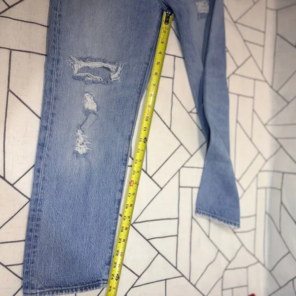 Levi's Wedgie Straight Jeans 27 Blue Light Wash‎ Distressed Ripped High Rise - Image 6