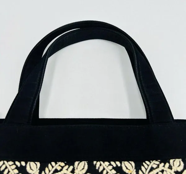 Vera Bradley Black Microfiber Quilted Embroidered Purse Double Handle Vintage - Image 5