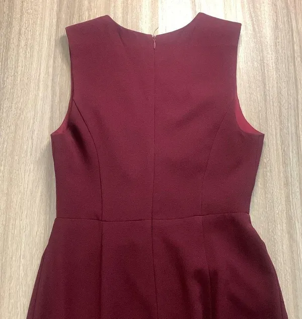 WAYF The Casey Plunge Neck Sleeveless Long Dress Burgundy Small! - Image 10
