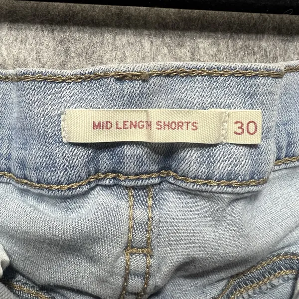 Levi's Jean‎ Shorts Size 30 Womens Mid Length Short Cuffed Mid Rise Blue Denim - Image 7