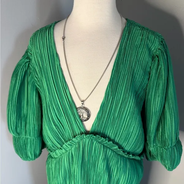 Anthropologie Emerald Green Pleated Midi Dress with Puff Sleeves - Image 5