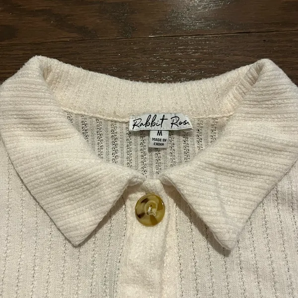 Women's Cream Button Down Shirt Size M - Image 4