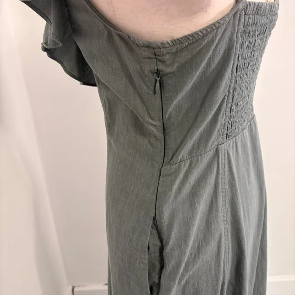 Universal Threads Green Ruffle V Neck Sleeveless Maxi Dress Sz S - Image 5