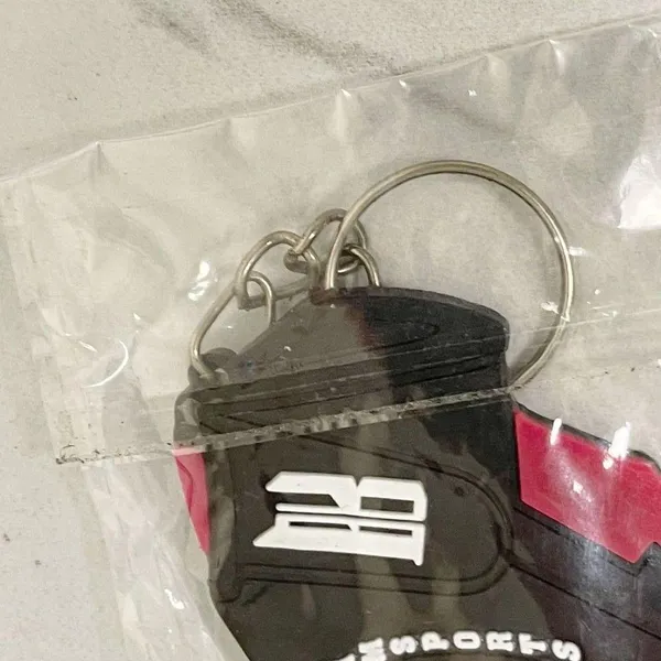 Rimsports Fingerless Weightlifting Gloves Pink Black Keychain Keyring - Image 6
