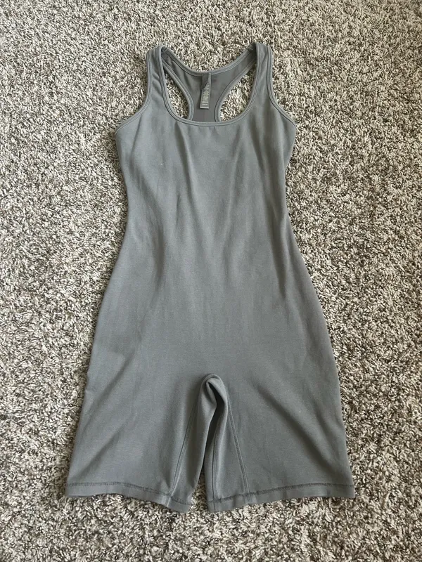 SKIMS Mid-Thigh Bodysuit - Image 2