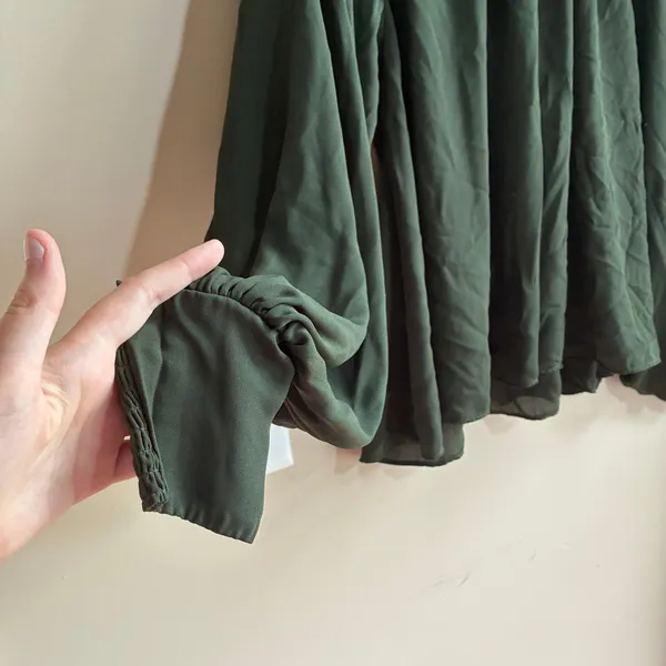 Madewell flowy high neckline forest green blouse women's size‎ M vintage style - Image 3