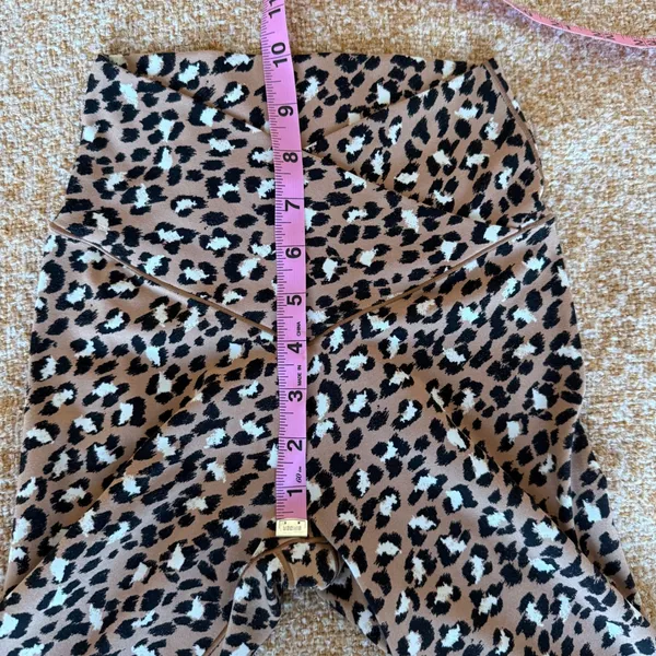 Aerie Chill Play Move‎ Leopard Cheetah Print Crossover V-Waist Leggings Brown Sm - Image 6
