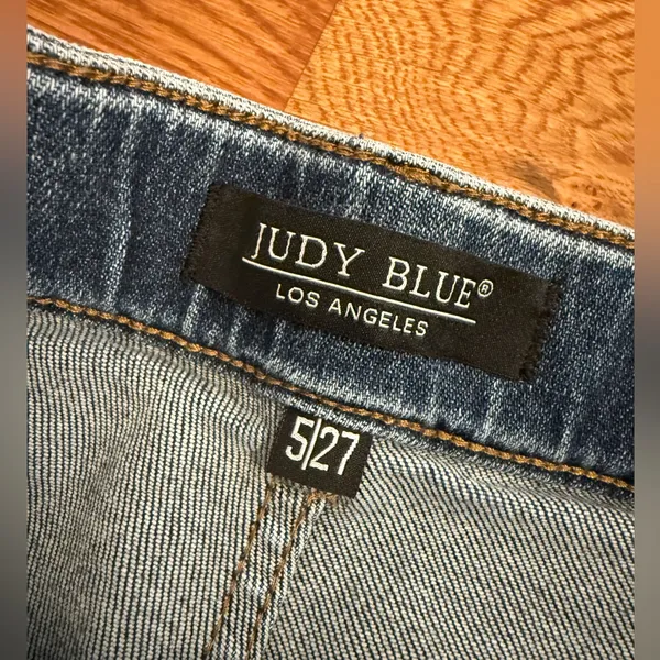 Judy Blue Jogger Style Jeans Size 5/27 - Image 2