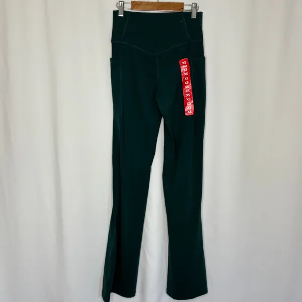 Member's Mark Teal Blue Everyday Flare Yoga Pants NWT Womens XS - Image 4