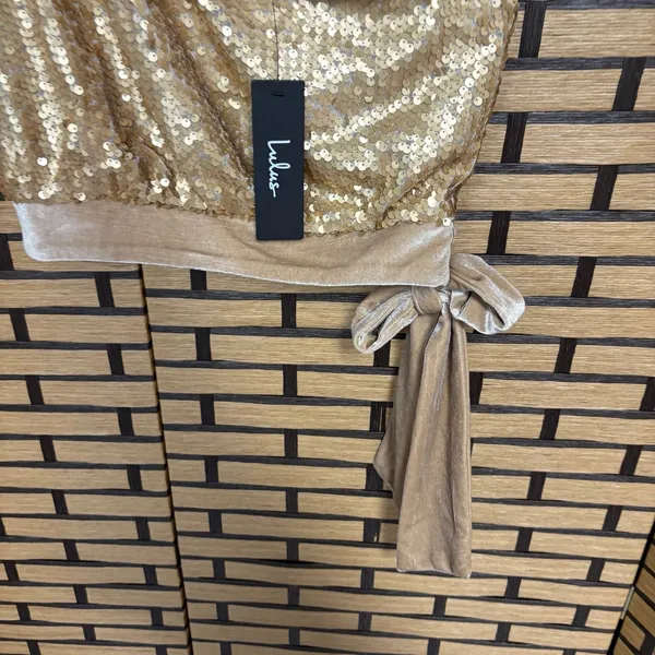 Lulus Spectacular Matte Gold Sequin One-Shoulder Side-Tie‎ Crop Top Size XS - Image 5
