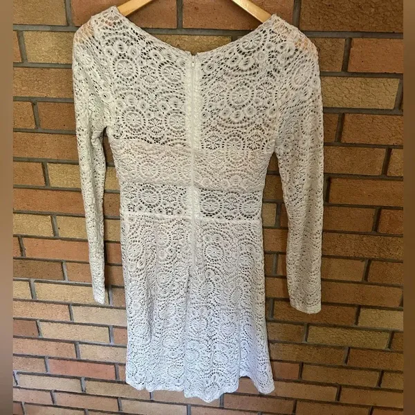 Sequin Hearts Glitter White Lace Mini Dress Junior’s Size 7 With Padded Bra NWOT - Image 2