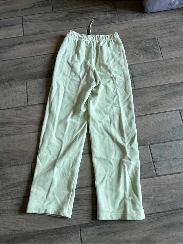 ALO Yoga Mint Green sweat Pants - Image 4