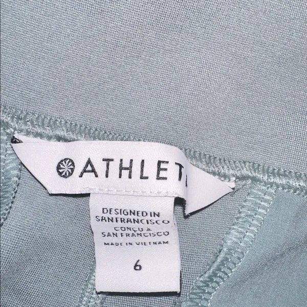 Athleta Blue Activewear pants size 6 with Lululemon tote bag - Image 5