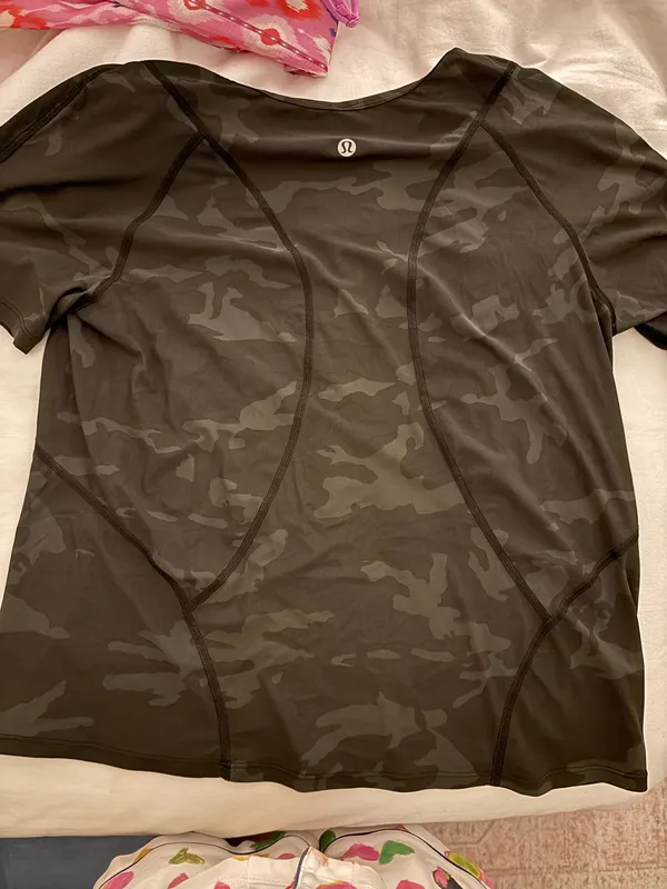 Lululemon camo shirt  - Image 2