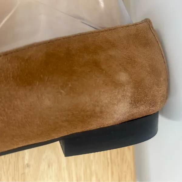 Hosis Brown Suede Loafers with Gold Accents - Image 13