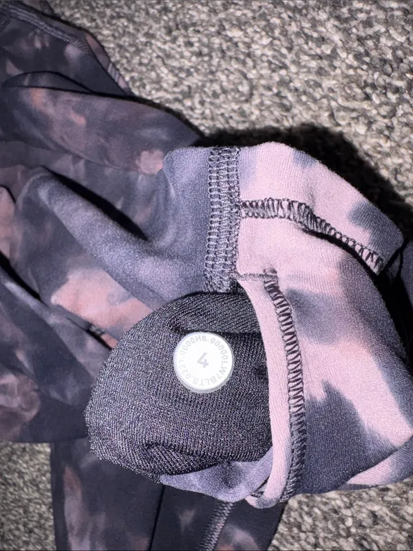 Lululemon High-Rise Tie-Dye Athletic Biker Shorts - size 4 - Image 8