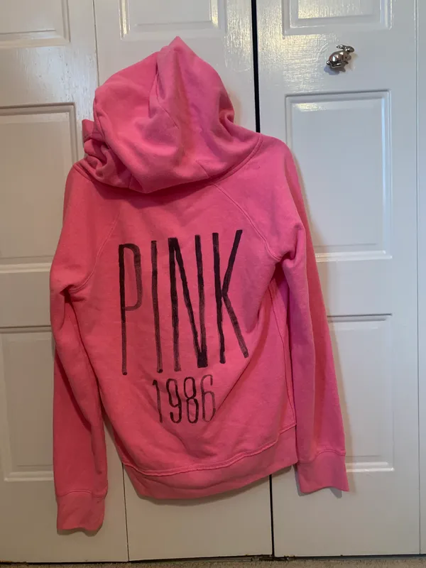 Hot PINK Victoria’s Secret size medium V-neck hoodie - Image 2