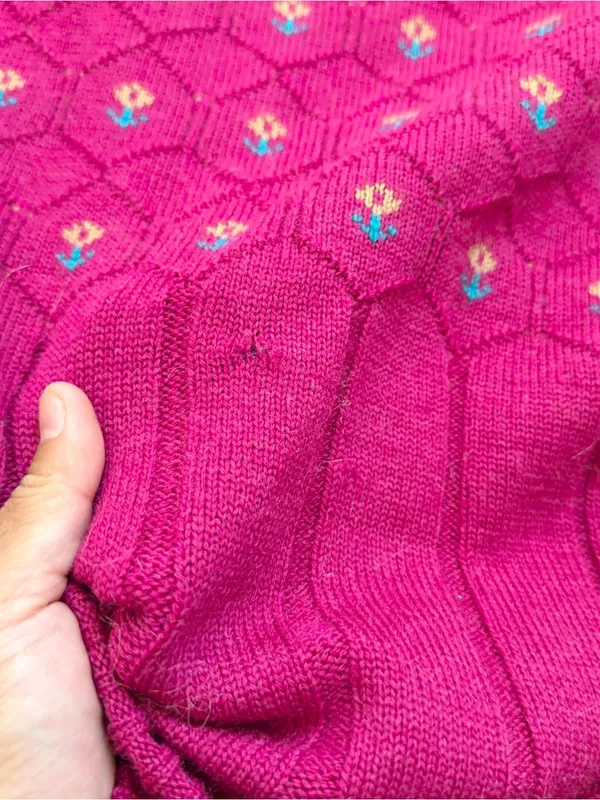 Pendleton Women’s Vintage 100% Virgin Wool Floral Sweater in Pink S - Image 13