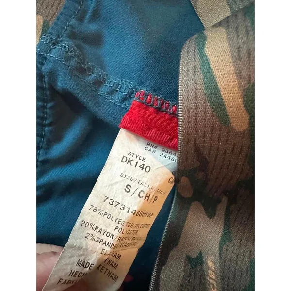 Women's Teal Scrub Set with Camouflage Waistband Pants Sz S - Image 5