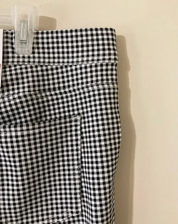 gingham Capris White Size 3X - Image 4