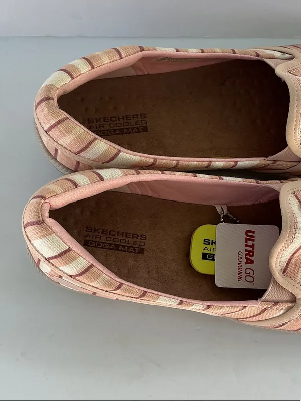 Skechers Slip-On Striped Sneakers in Pink and Cream - Image 7