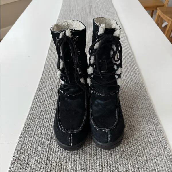 Vintage SO Black Suede Leather Sherpa Lined Winter Snow Boots Size 8M - Image 7