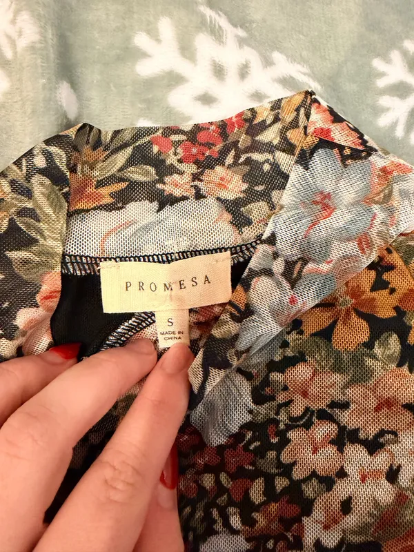 Boutique Flower top - Image 2
