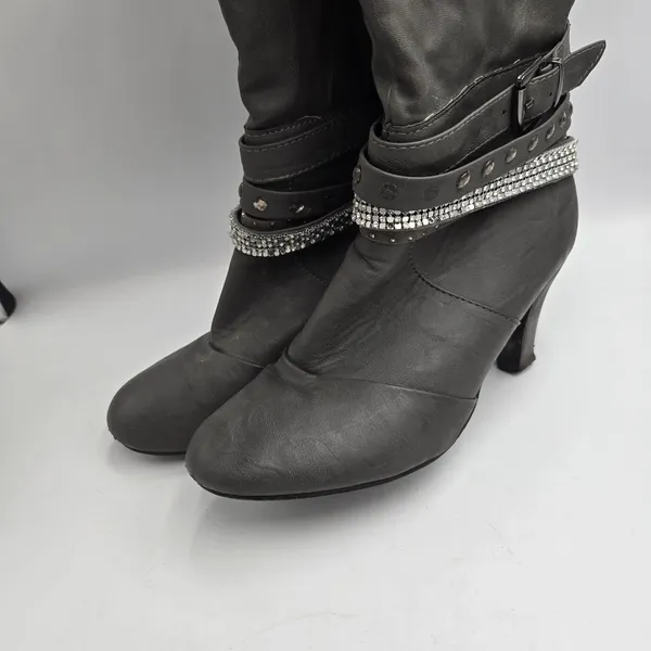 Vanity Gray Studded Rhinestone Knee High Boots Heeled Size 8.5 Alla VT - Image 15