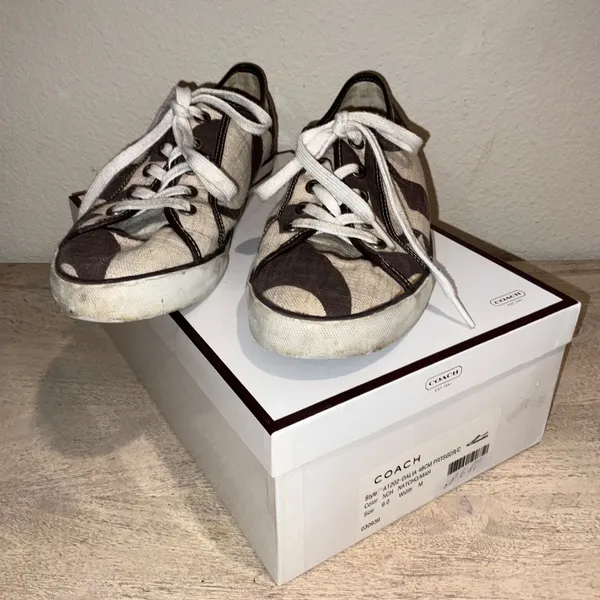 COACH Dalia Signature Sneaker Trainers Size 9 M Medium with original box - Image 7