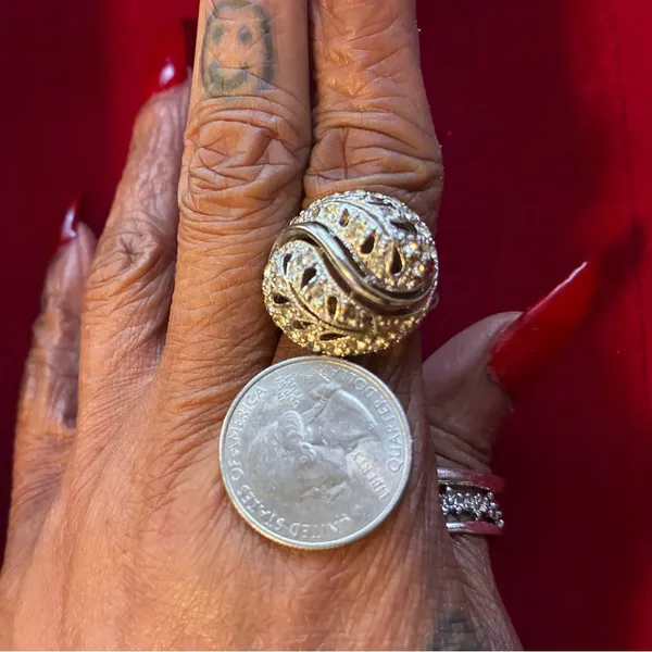 Vintage-Style Rhinestone Filigree Statement Ring size 6.5 - Image 4