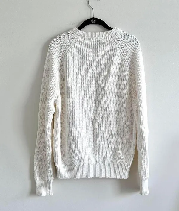 Brandy Melville Sweater - Image 4