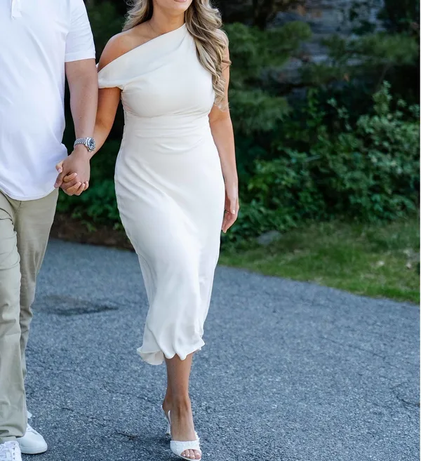 Aritzia Klea Midi Dress - Image 4
