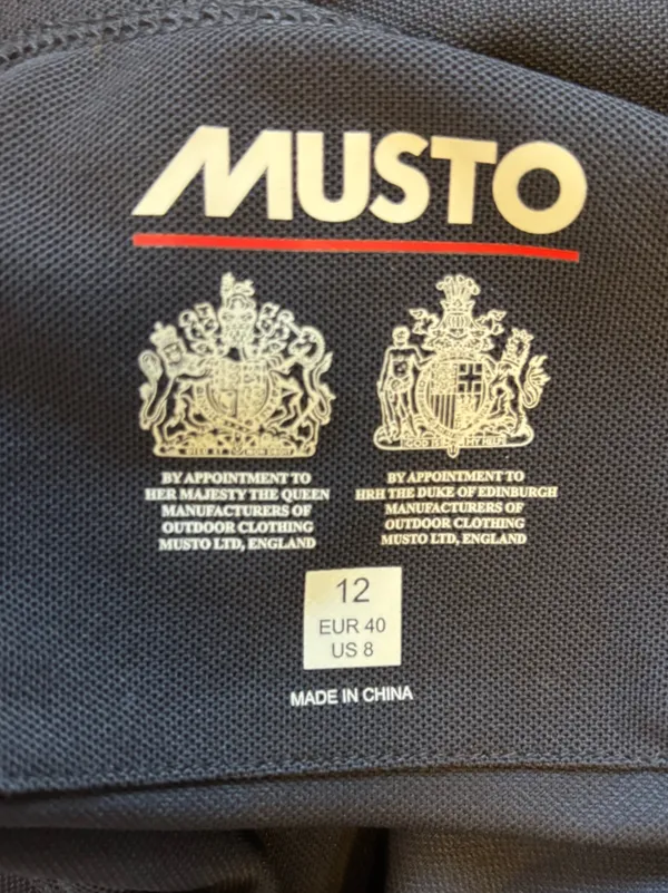 NWT Musto Women's Evolution Newport OSM 11th Hour Racing Tee sz 8 - Image 4