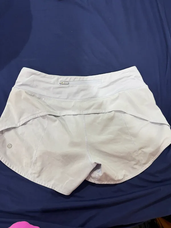 Lululemon Speed Up Shorts 2.5" Low-Rise - Image 2