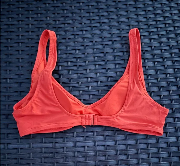 Aerie orange low scoop top Size L Worn a few times Has padding and is double lined Luxtreme buttery material - Image 2