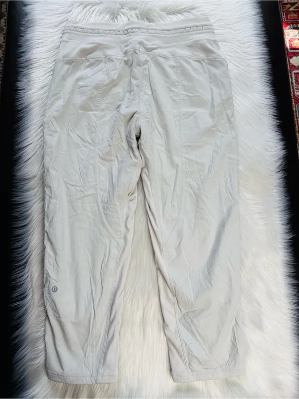 Lululemon Cream Dance Studio Mid Rise 25” Crop Pants - Image 8