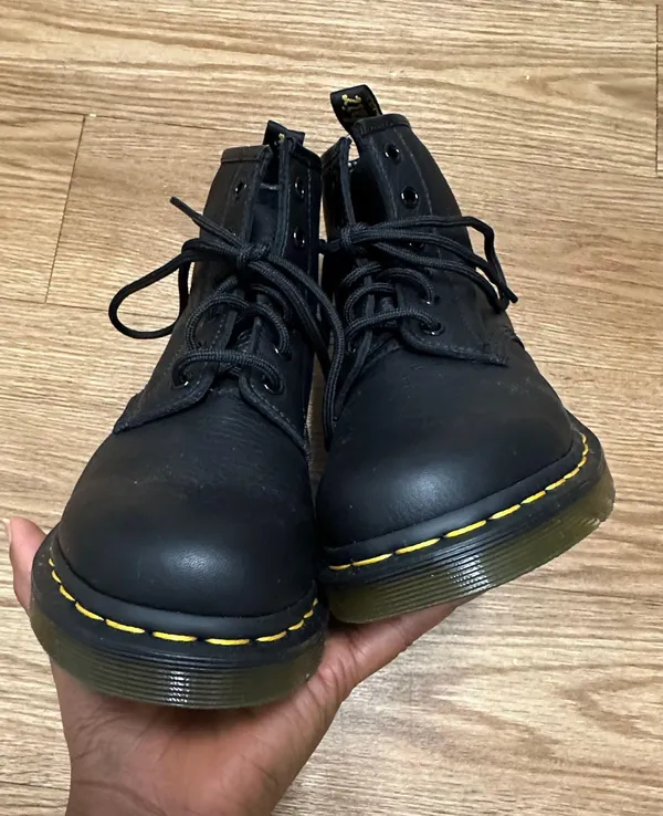 Dr Martens air wait leather ankle boots - Image 8