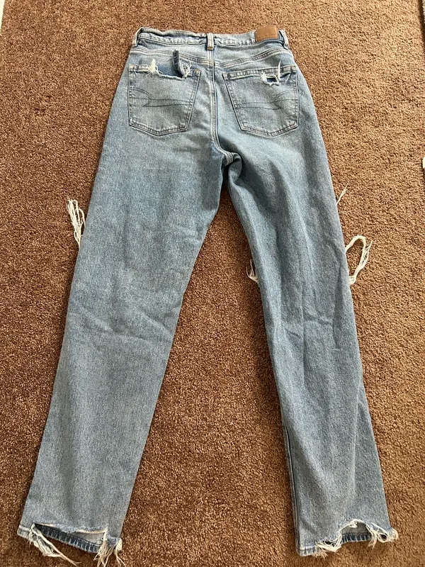 American Eagle Jeans Distressed High-Rise - Image 2