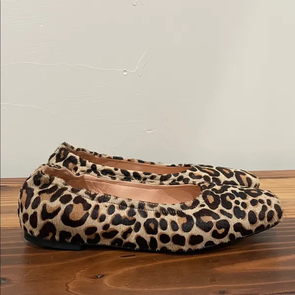 J. Crew Anya Scrunchie Ballet Flats in Calf Hair Size 6 Leopard Print - Image 6