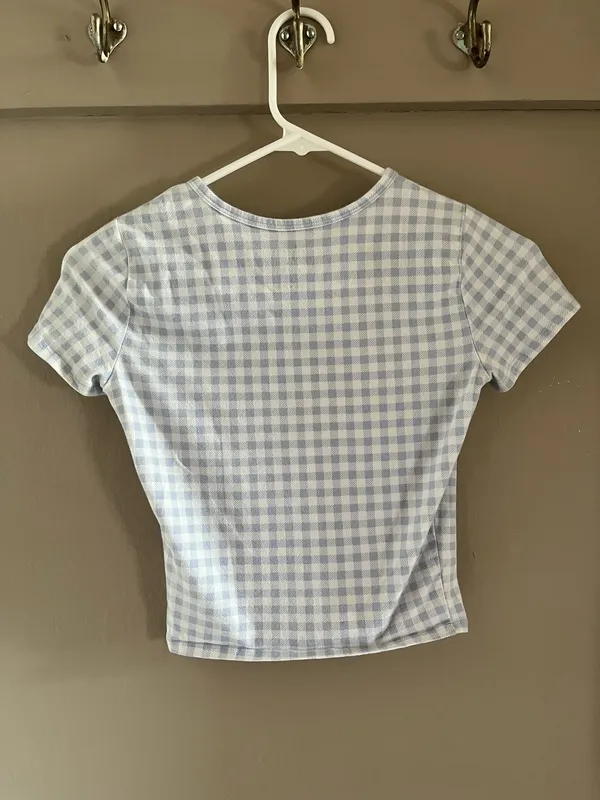 Hollister Baby Tee - Image 3