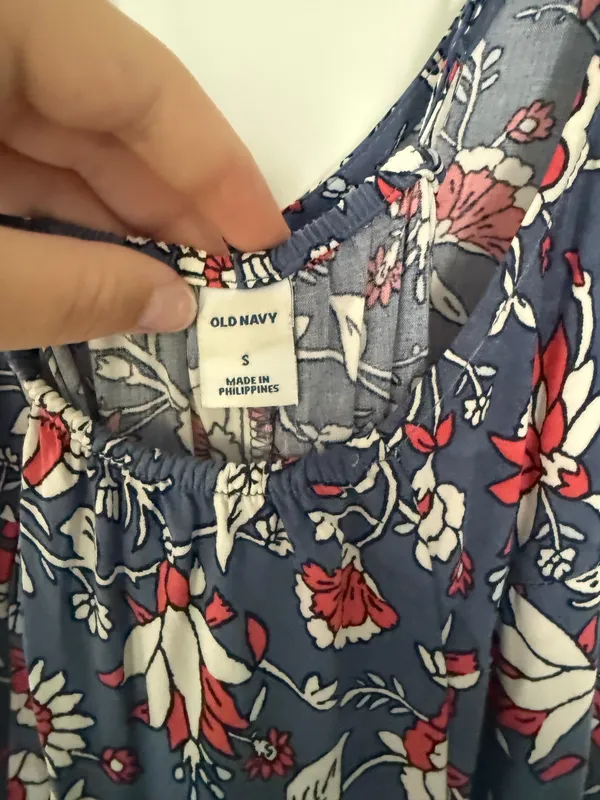 Old Navy Maxi Dress Floral - Image 4
