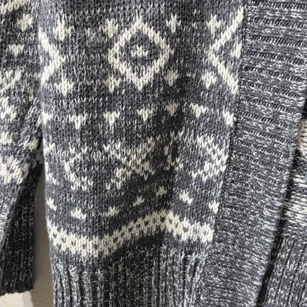Aeropostale XL Gray White Fair Isle Knit Open Cardigan Sweater Boho Aztec‎ Print - Image 4