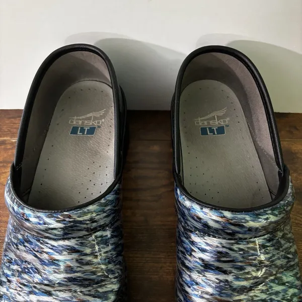 Dansko Pro LT Clogs Women's Size 10.5 US, 41 EU Blue Silver Black Patent Leather - Image 3