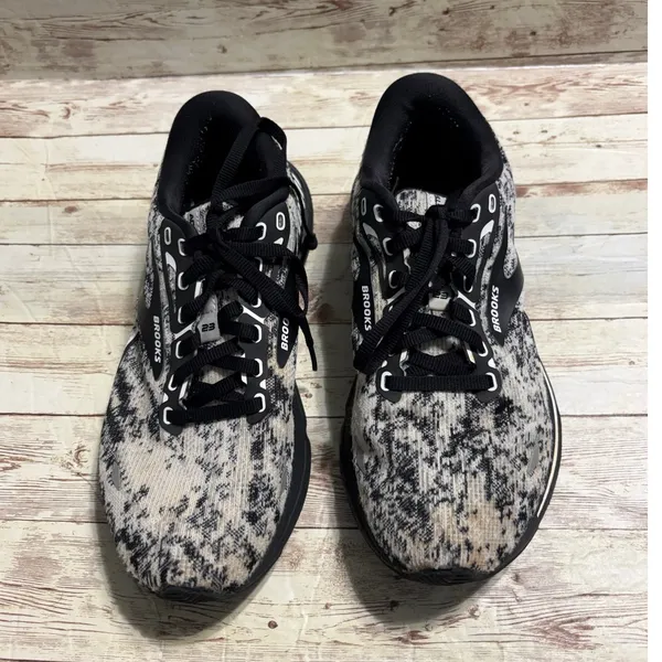 Brooks Adrenaline GTS 23 Running Shoes Women's 8 Medium Black White Speckled - Image 2