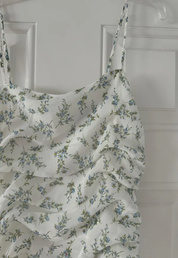 Bardot Floral Fitted Midi Dress - Image 2