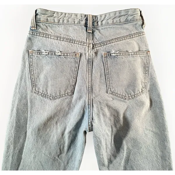 Zara High Rise Straight Leg Jeans Womens 6 Light Wash Distressed Raw‎ Hem - Image 3