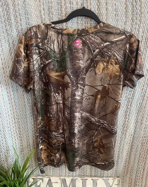 Women's Hill Zone Short Sleeve T-shirt Size L. - Image 2