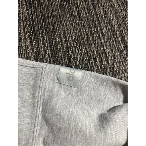 Alo Yoga Devotion Sweatshirt Cropped Heathered Grey Size Small - Image 3