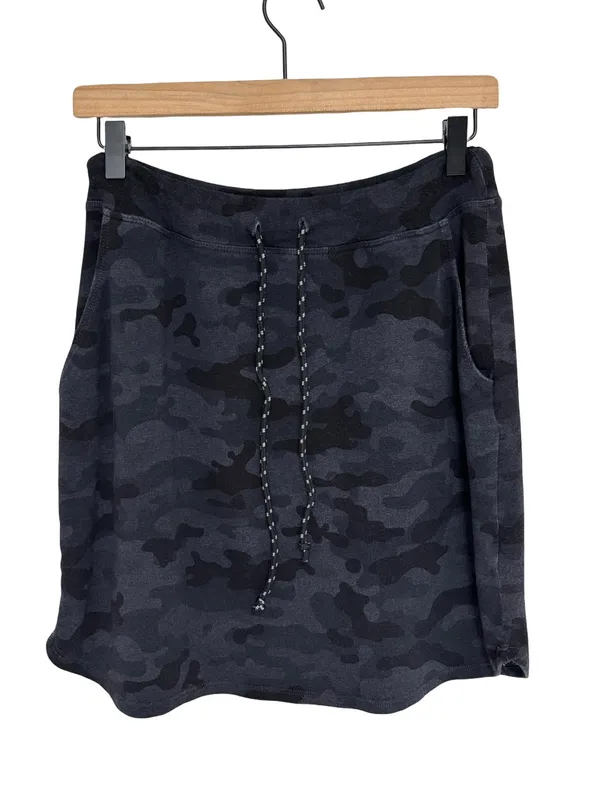 Sundry for Evereve Black Camo Soft Pull-On Drawstring Skirt - Size 2 (M) - Image 3