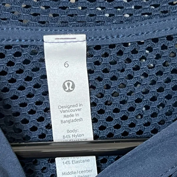 Lululemon Women's Navy Mesh Jacket - Image 2
